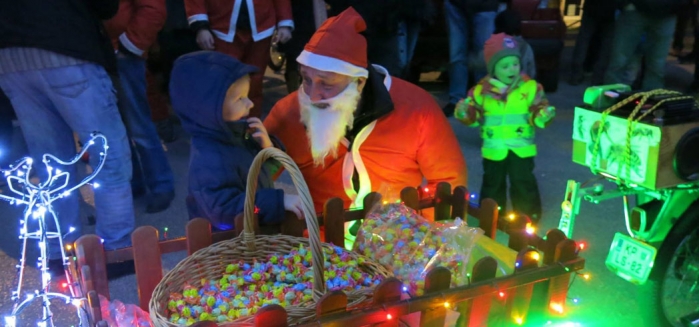 Obisk Tomos Božička Na Škofijah